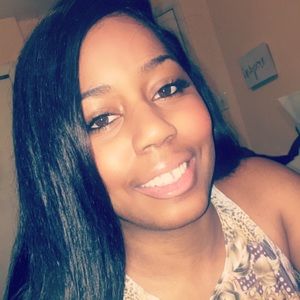 Meet your Posher, Darita